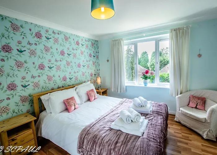 Apple Perch 2Br Flat - Free Parking